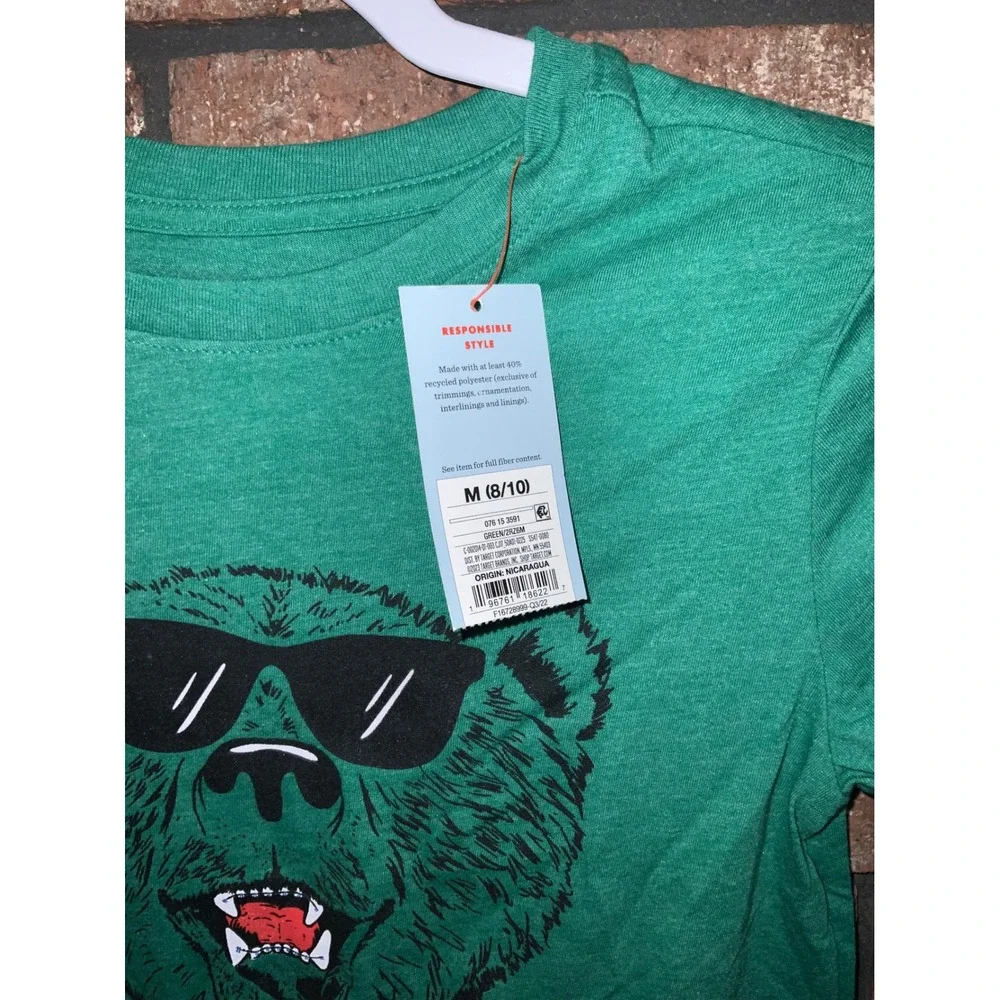 Cat & Jack Boys Green Bear with Sunglasses Long Sleeve Graphic Tee Shirt M 8/10